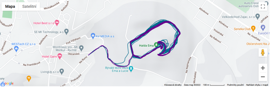 Fialová – Garmin 7X (přesně), modrá – Coros Apex PRO 2 (méně přesné)