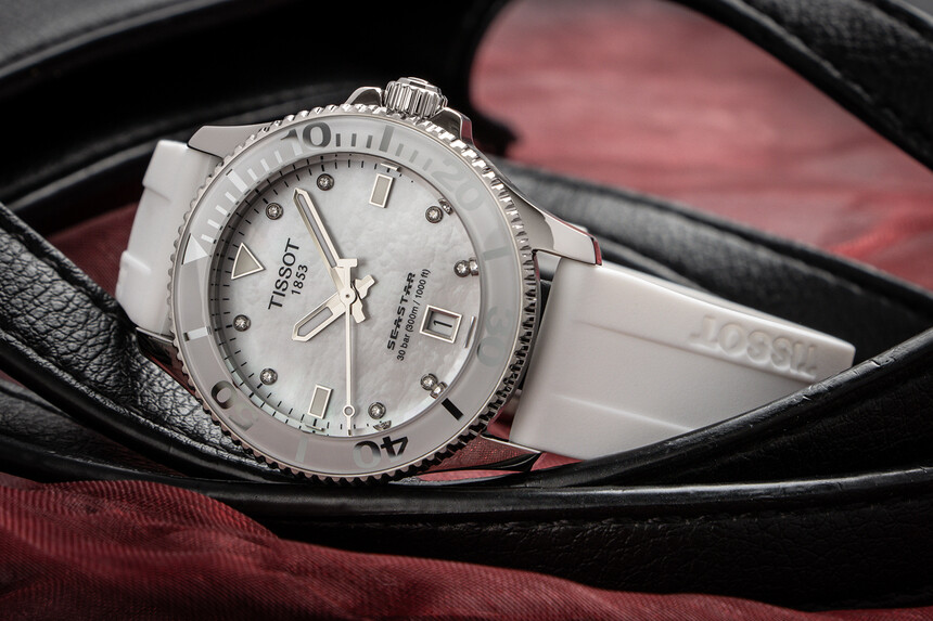 Model Tissot Seastar ve verzi s diamanty a perletí.